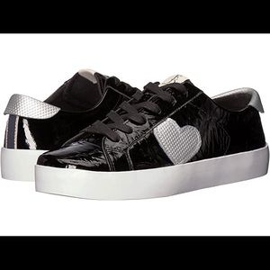 ED Ellen DeGeneres Gillen Court Sneaker